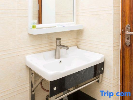 Маоминг: Maoming Guest House