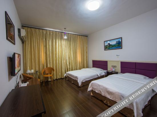 Наньпин: Wuyishan Yijia Express Hotel