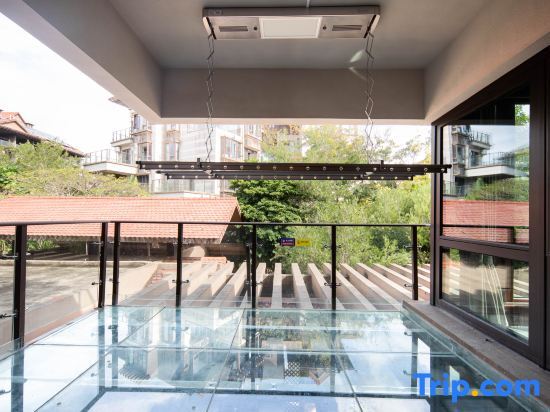 Санья: Tropical Splendor! Ocean View w/Wraparound Lanai, Kitchen, Free Holiday Apartment
