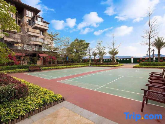 Санья: Tropical Splendor! Ocean View w/Wraparound Lanai, Kitchen, Free Holiday Apartment