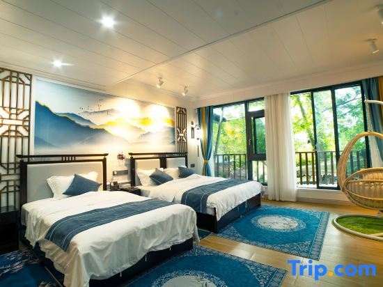 Мэйшань: Hongya Liujiang Ancient Town Alsophila spinulosa B&B