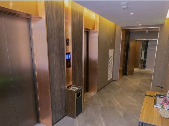 Хух-Хото: Home Inn Select Hotel (Hohhot Xincheng District Government Stadium)