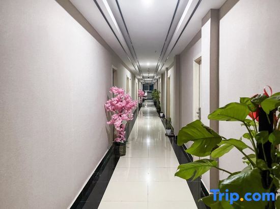 Дунгуань: Dongguan Huiju Business Apartment