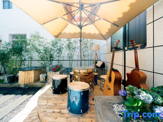Дали: Dali Ideal Three Homestay