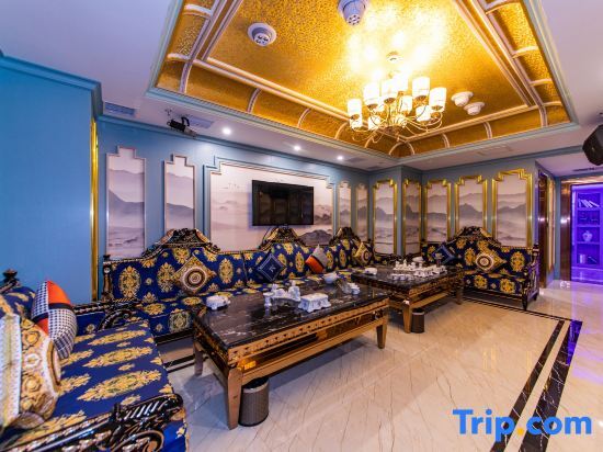 Шихези: Ai Pai International Hotel, Shihezi