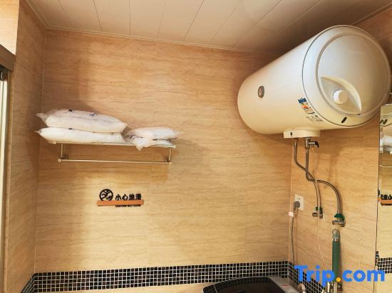 Цзиндэчжэнь: Nanxi Apartment Jingdezhen People's Square Royal Kiln Factory Store