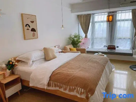Цзиндэчжэнь: Nanxi Apartment Jingdezhen People's Square Royal Kiln Factory Store