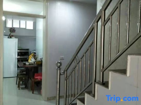 Хуанган: Qichun Spring Apartment