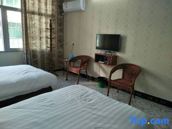 Хуанган: Qichun Spring Apartment