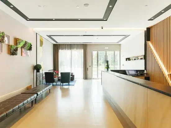 Наньтун: Home Inn Hotel (Nantong Chenggang Road Branch)