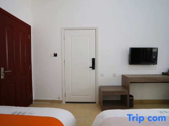 Санья: Deluna B&B (Sanya Haitang Bay Duty-Free City Store)