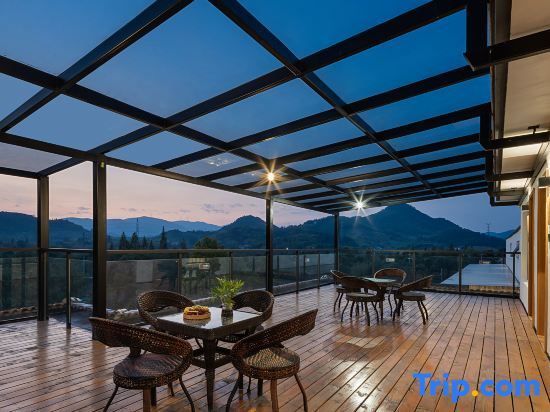 Хучжоу: Manyi Dream·Moganshan Hot Spring Resort Homestay