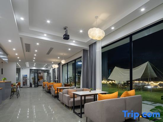 Хучжоу: Manyi Dream·Moganshan Hot Spring Resort Homestay