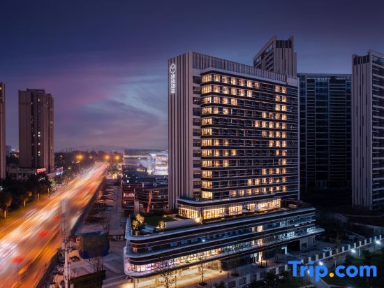 Selection Hotel (Chengdu Longquan Yishimao Plaza) — фото 1