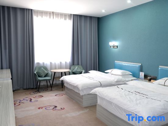 Ташкурган: Pearl Holiday Inn Tashkurgan Plateau