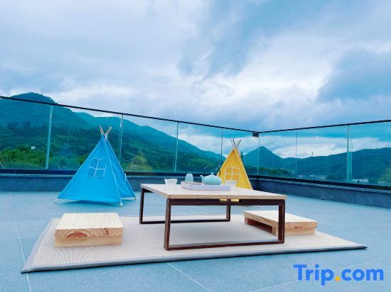 Хучжоу: Guiren Jushang Moganshan Music Theme Homestay