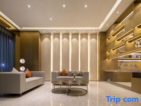 Гуанчжоу: Oranges  Hotel (Guangzhou Shiling Leather City Store)