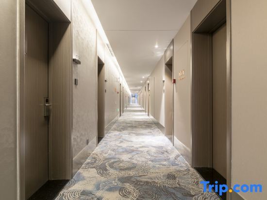 Гуанчжоу: Oranges  Hotel (Guangzhou Shiling Leather City Store)