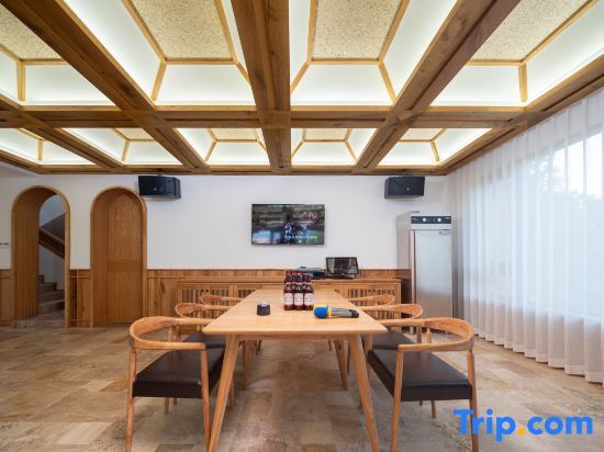 Хучжоу: Anji Junde Yuxiu Tangquan Holiday Homestay