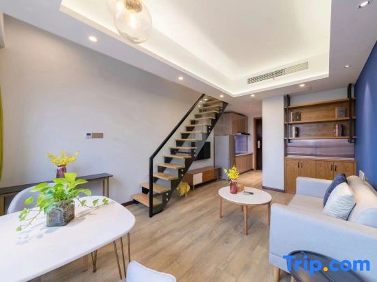 Лешан: Nanxing holiday hotel (Mount Emei tourist center, Emeishan high-speed railway station)
