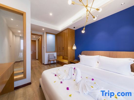 Лешан: Nanxing holiday hotel (Mount Emei tourist center, Emeishan high-speed railway station)