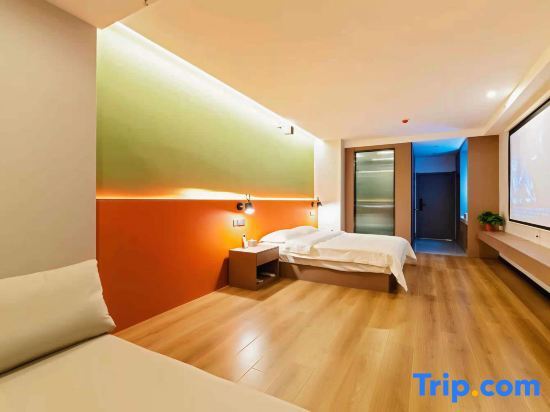 Лохэ: Yiju Apartment (Luohe High-speed Railway West Station Branch)