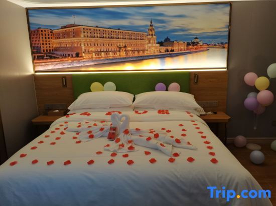 Гуанчжоу: Vienna 3 Good Hotel (Guangzhou Railway Baiyun Station Xiqiao Road)