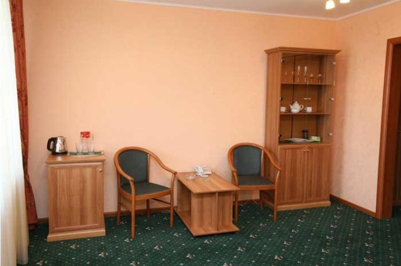 Первоуральск: Гостиница Малахит