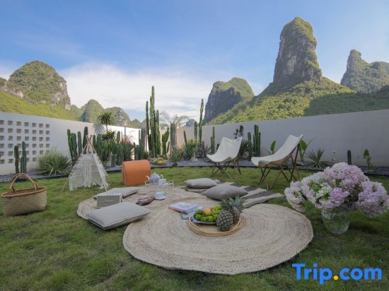 Яншо: the thousand and one tourism&homestay（yangshuo yulonghe hotel ）