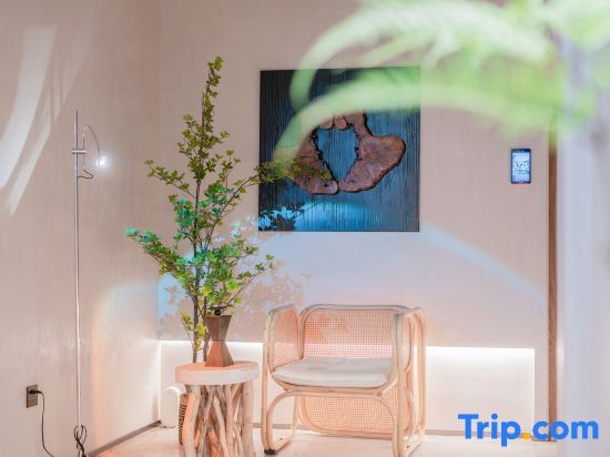 Куньмин: 18 Degrees Smart Hotel(Kunming Vanke Charming City Guangwei Metro Station)