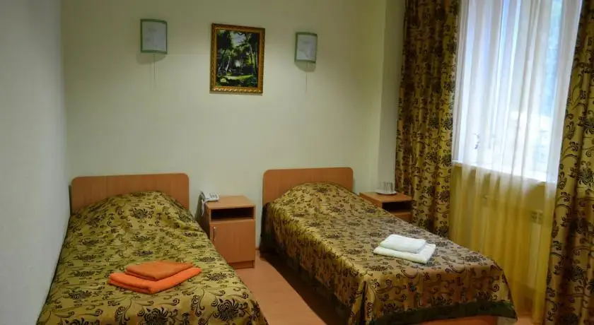 Каменск-Уральский: Oktyabrskaya na Belinskogo (korpus 3)