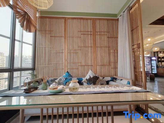 Дажоу: Yuesun Xingaowangdu Hotel (Dazhou Renhe New Town Railway Station)
