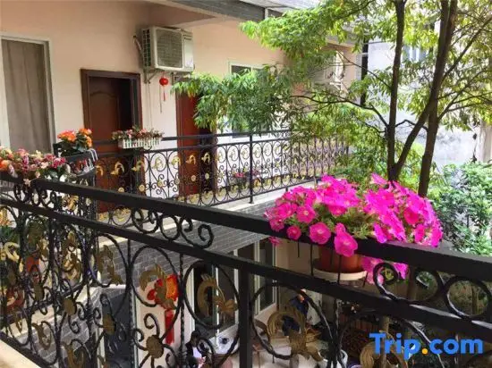 Dujiangyan Slow Life Homestay — фото 1