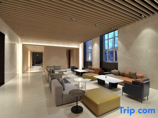 Фусинь: Yintong Yiju Holiday Hotel (Fuxin People's Government Branch)