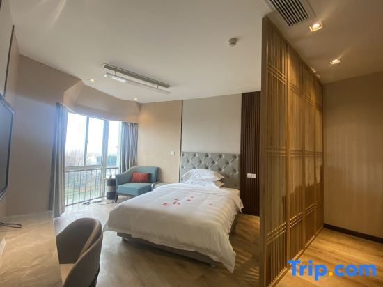 Шанхай: West Room B&B