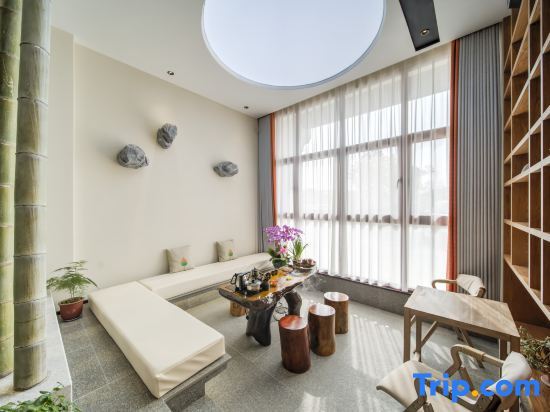 Чичжоу: Zeyishan Homestay (Jiuhuashan Scenic Area Transfer Center)