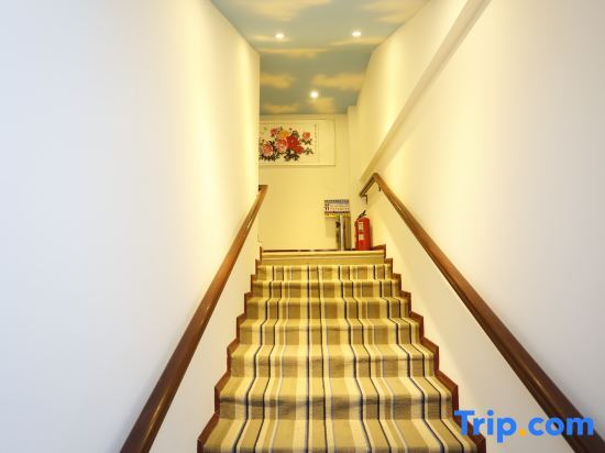 Чанчунь: Changchun Moon Bay Fashion Hotel