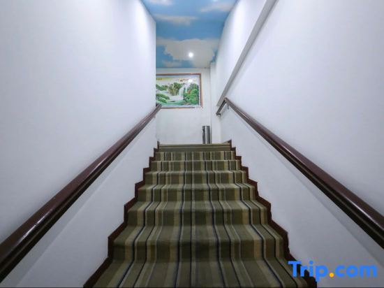 Чанчунь: Changchun Moon Bay Fashion Hotel