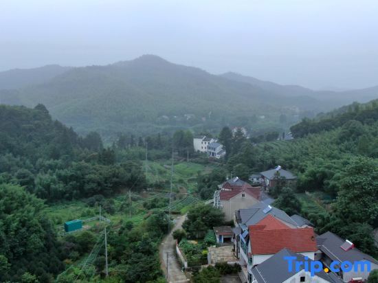 Хучжоу: Yunshuiyu Moganshan Hot Spring Siheyuan Homestay