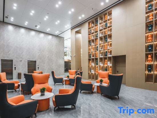 Циндао: Yunshu Nuanxi Hotel (Qingdao Huangdao Wangtaizhen Shop)