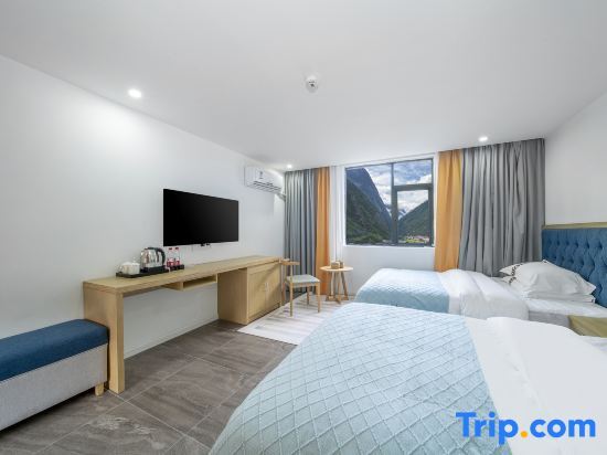 Цзючжайгоу: Jiuzhaigou Awang Travel Resort Inn (Scenic Visitor Center)