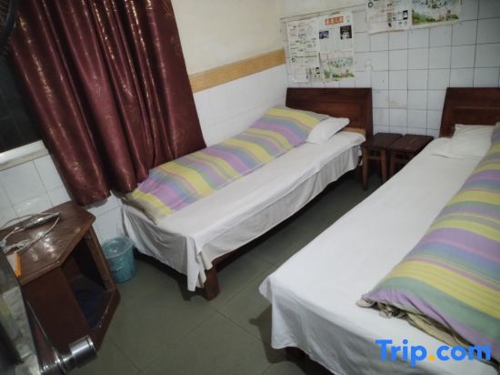 Цзыян: Anyue South Gate Hostel