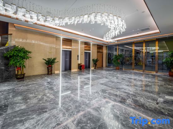 Дунгуань: Lavande Hotel（Humen high speed railway station store of Dongguan Convention and Exhibition Center）