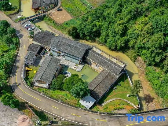 Жангжоу: Nanjing Tulou cultural center · 1949 Resort