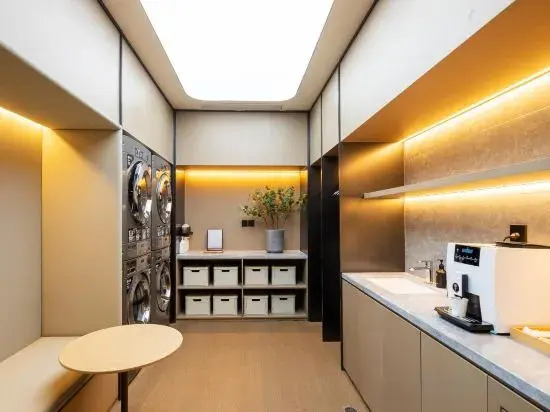 Нанкин: All Seasons Hotel (Nanjing Gaoxie Crab City Shop)