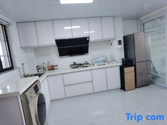 Шанхай: Jiajia Apartment (Haiqi Road Shop)