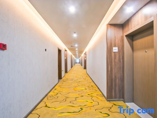 Шаоксинг: Ibis Styles Hotel (Shaoxing Keqiao Convention and Exhibition Center)