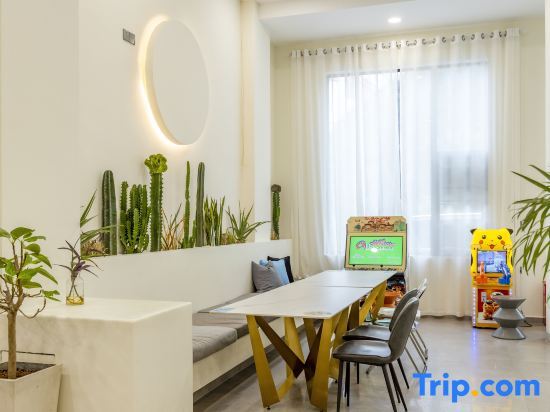 Хучжоу: Yehexi·Samar Xingxi Camping·Private Tang Hot Spring Wild Luxury Homestay