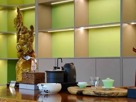 Дали: Geli Hotel (Dali Jianchuan Bus Terminal)