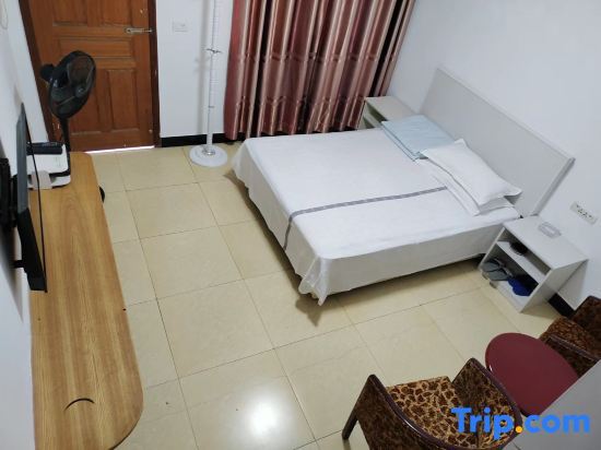 Хуанган: Hunchunxin Satisfied Guest House